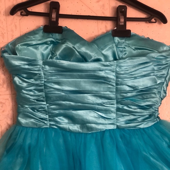 Blue tulle prom/formal short dress - Picture 2 of 5